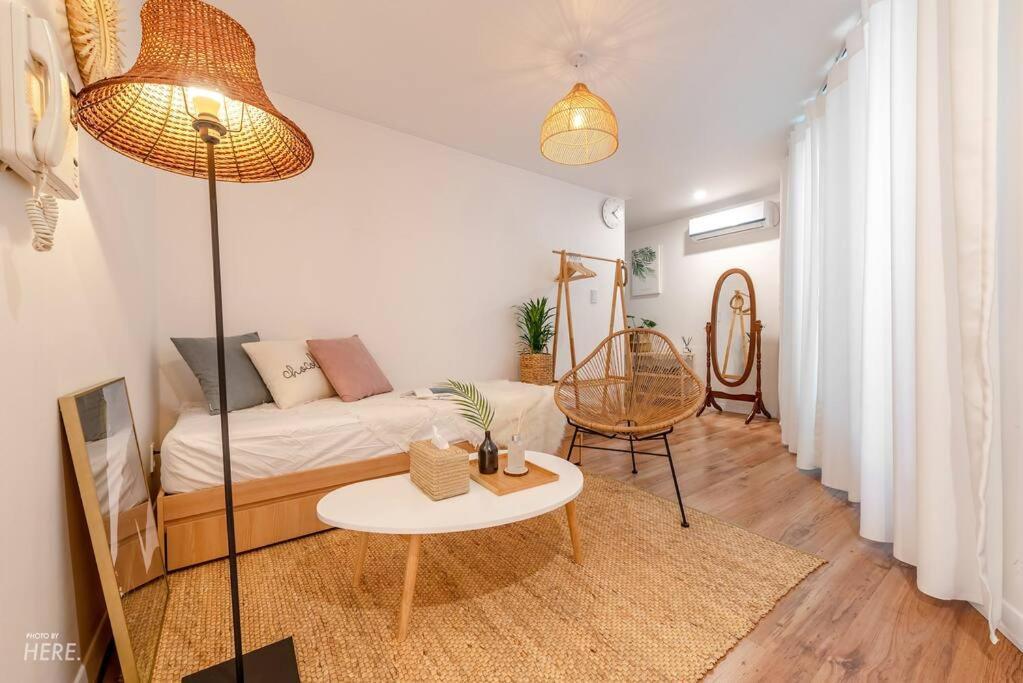 Apartment Lazo House Seoul